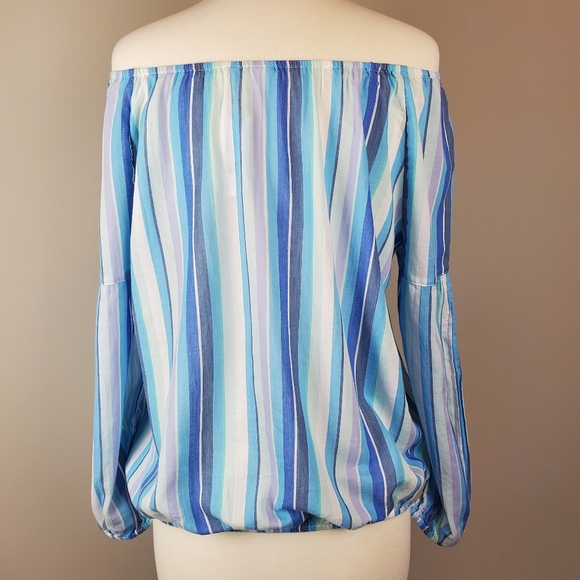 NWT Shades of Blue Off The Shoulder Top - Picture 2 of 6